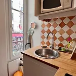 Nid Et Confortable Appartement Parijs